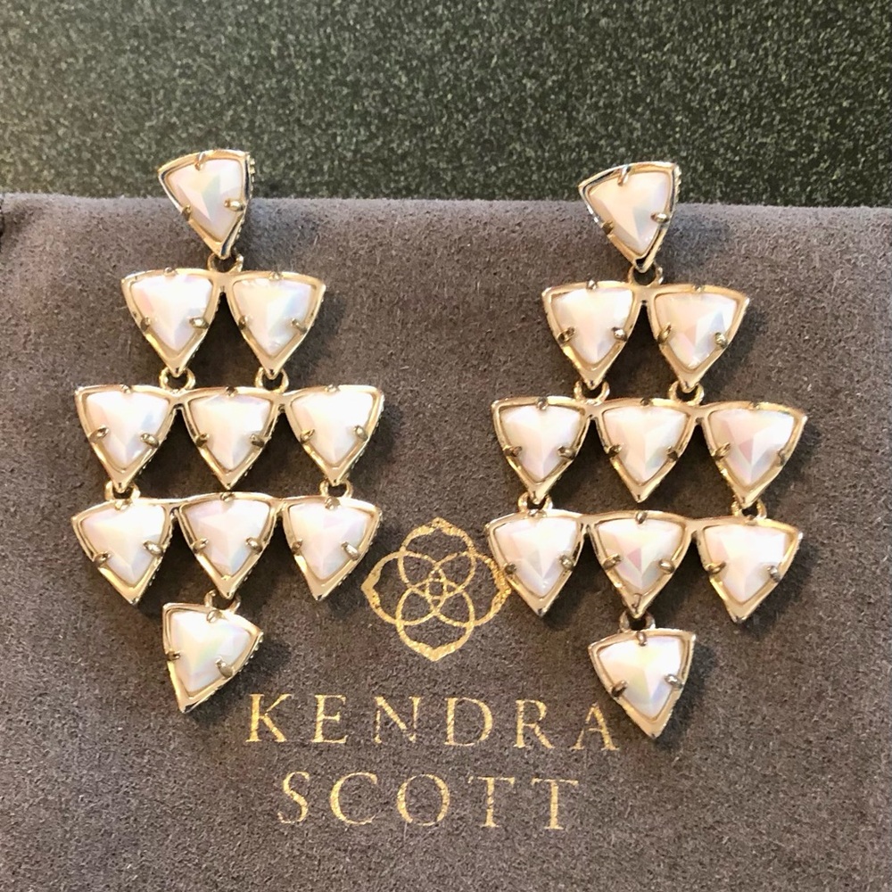 VGUC Kendra Scott Vintage Vale Earrings - Picture 2 of 14